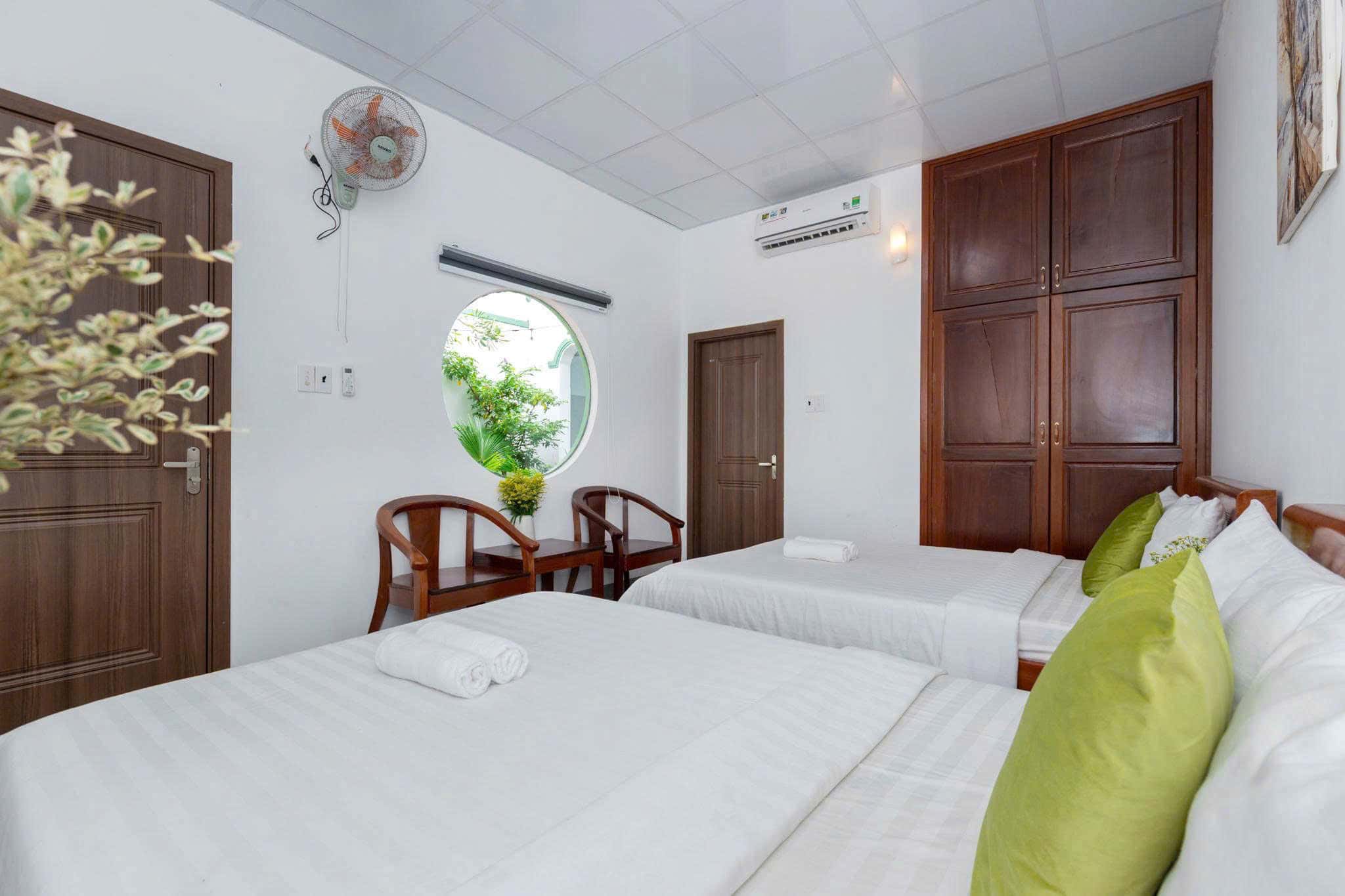 z7805710041927_90b78ee9e914d3fbf8bc0a228b2cf451