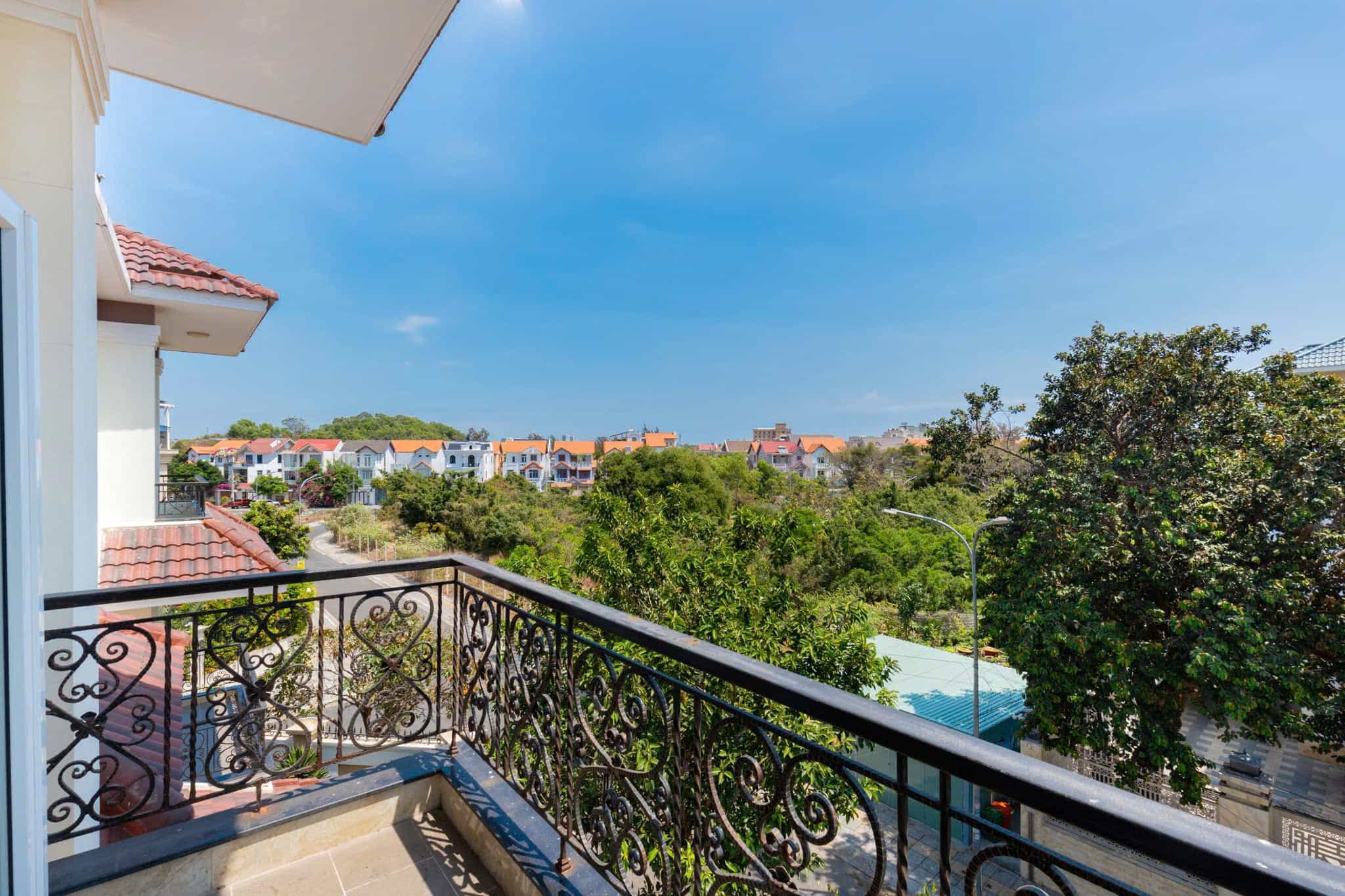 z6855181197860_a8e91365b1debde2432de14b6d993fa8