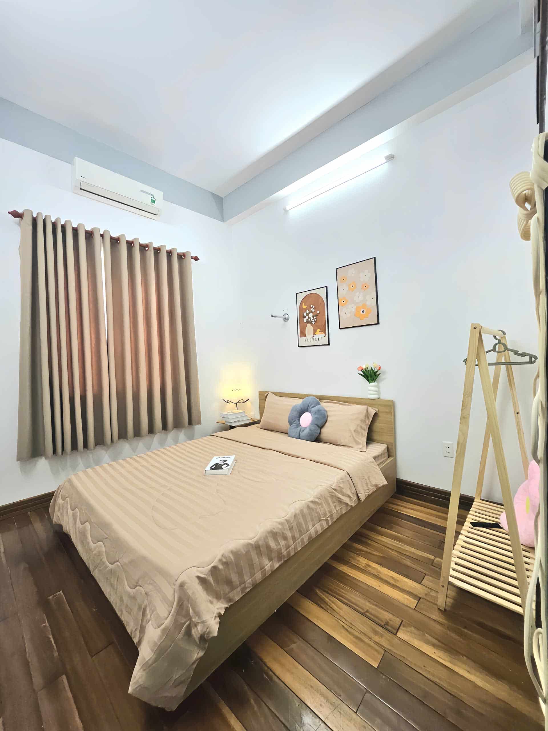 z6927715573156_12f856cb58795cd297f7ebfbbac93c1d