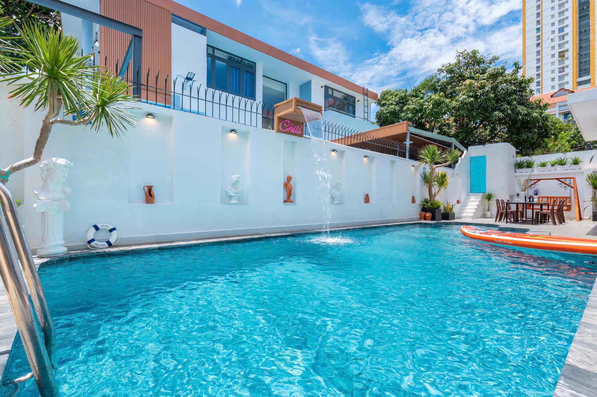 z7215022718136_beb4fe8b2157ded308978f8a66e484dd