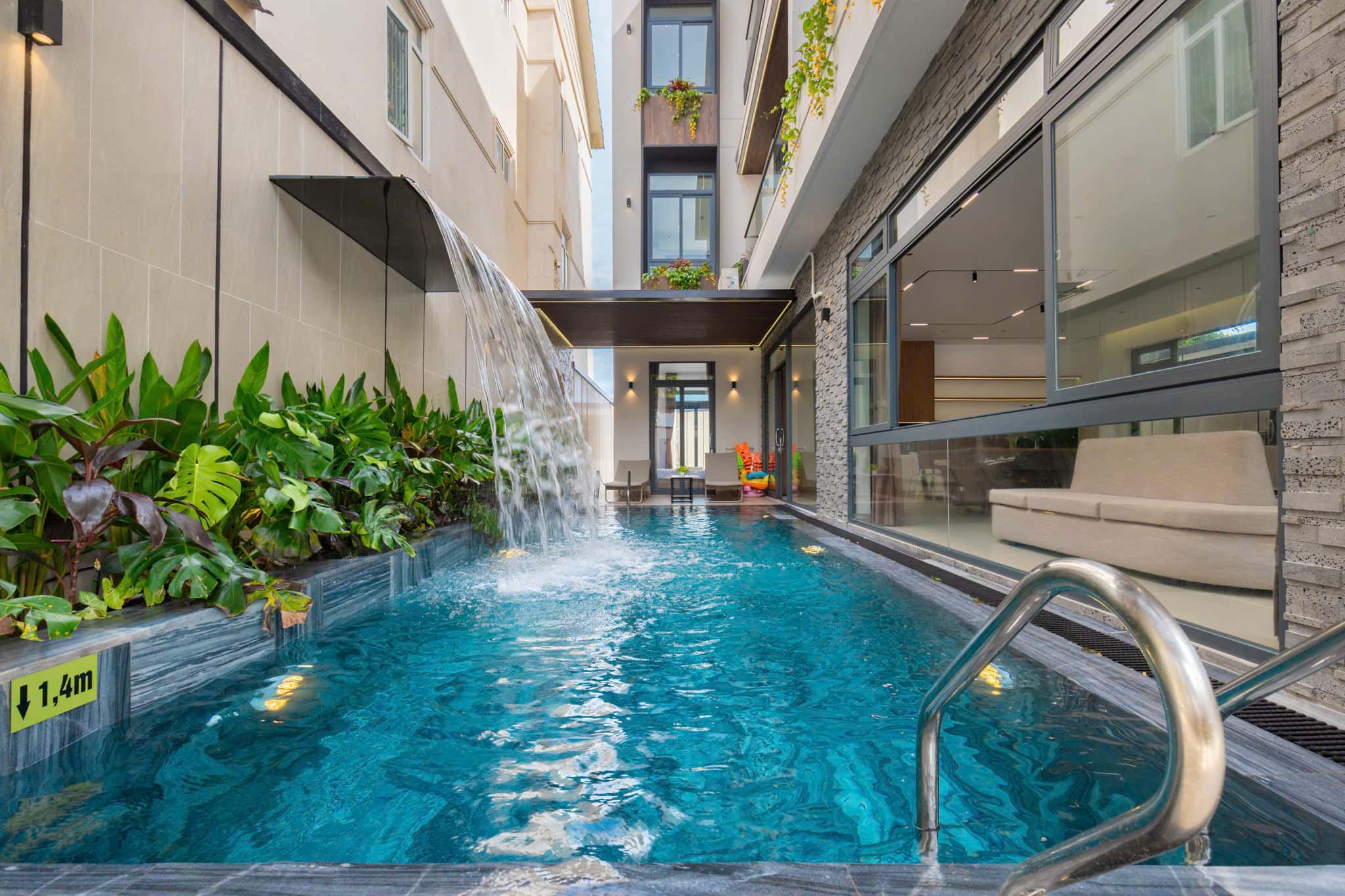 z7249506447755_599f844374a9544e6f1f7102082e08a0