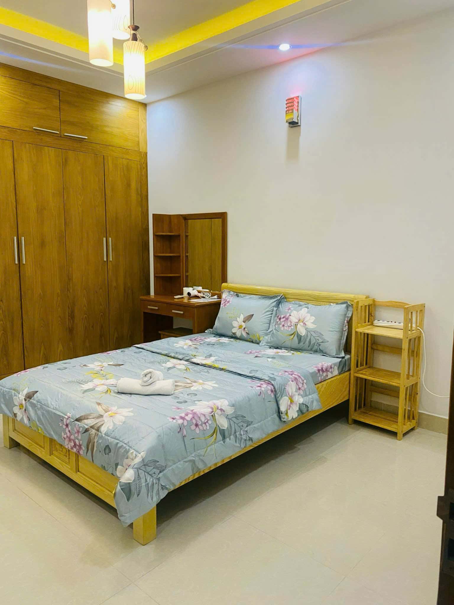 z7284439910075_f2e85b73823320830700266e9e6d5026